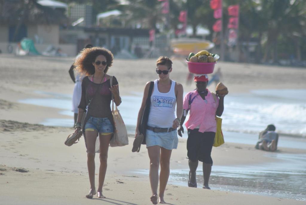 Cabarete Surf Camp Hotel ภายนอก รูปภาพ